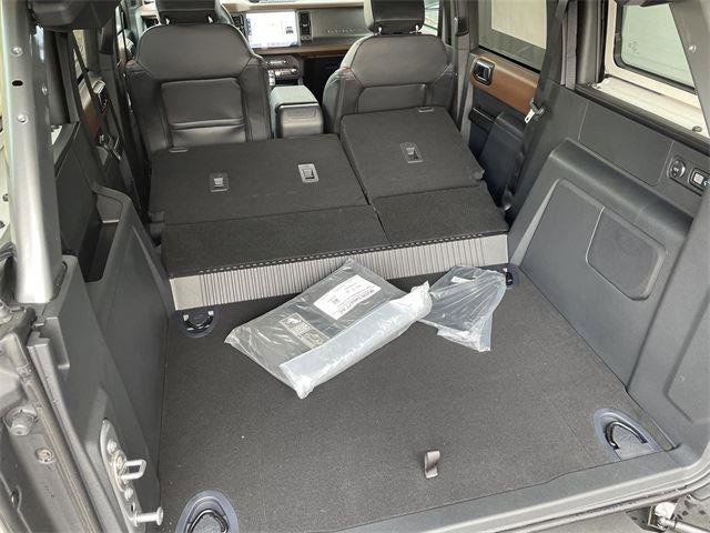 Used 2024 Ford Bronco Outer Banks w/ Sasquatch Package image 25