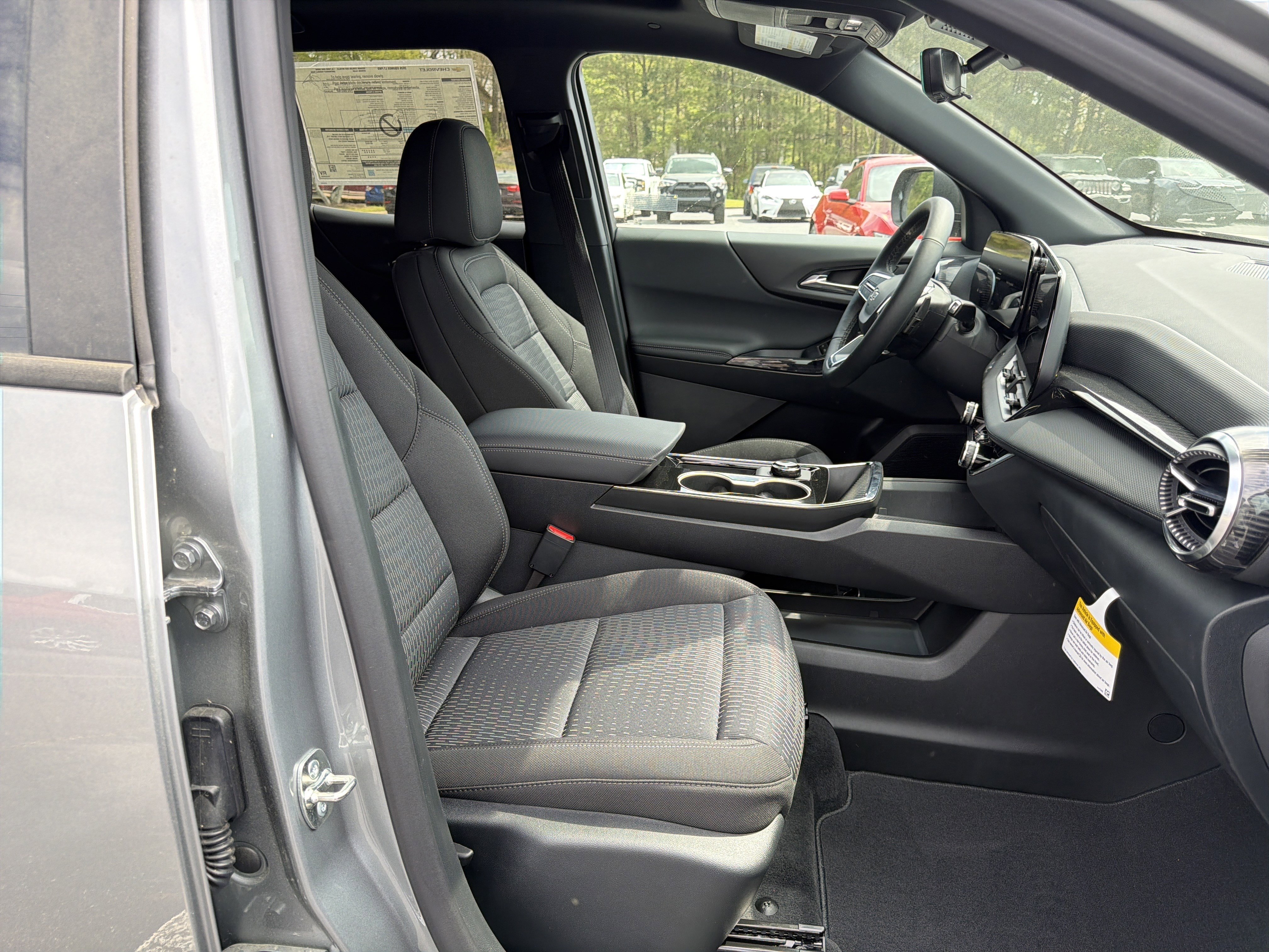 New 2026 Chevrolet Equinox LT w/ Midnight Edition image 13