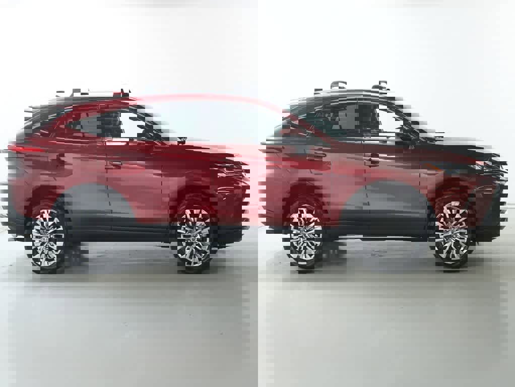 Certified 2023 Toyota Venza XLE image 11