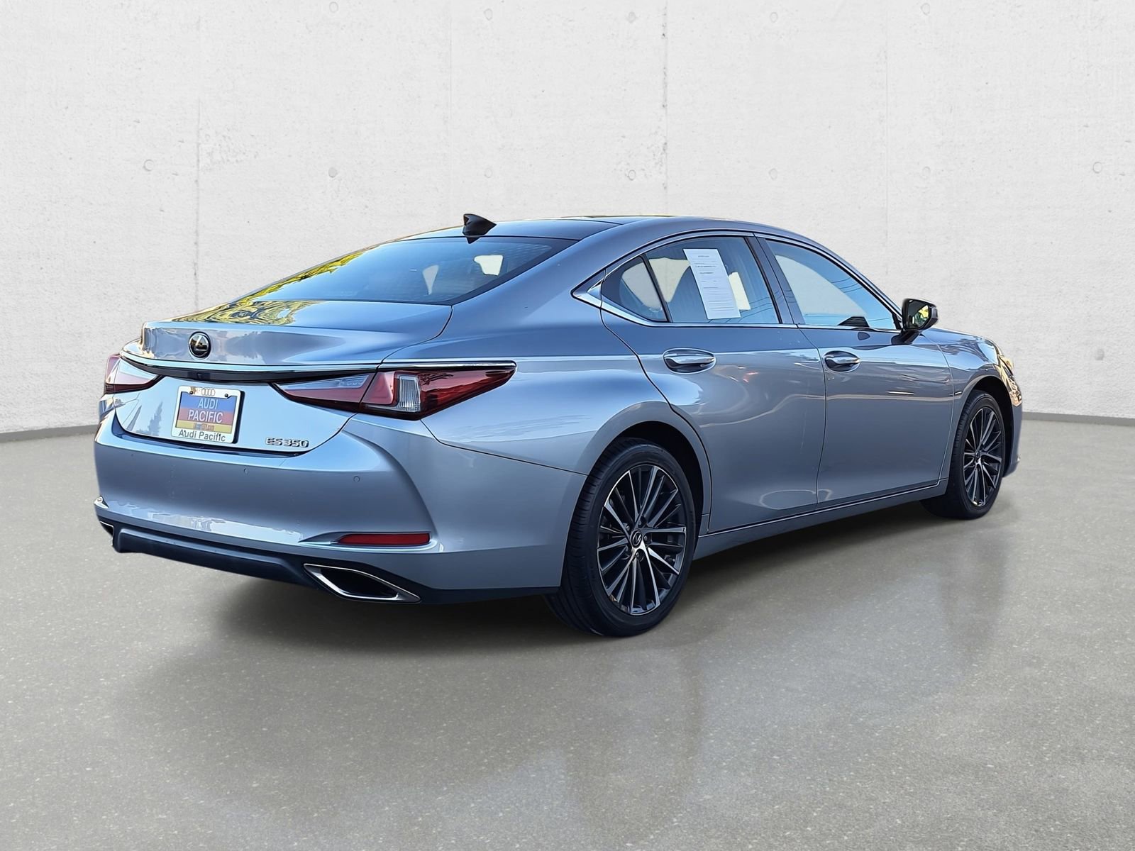 Used 2023 Lexus ES 350 w/ Premium Package image 5