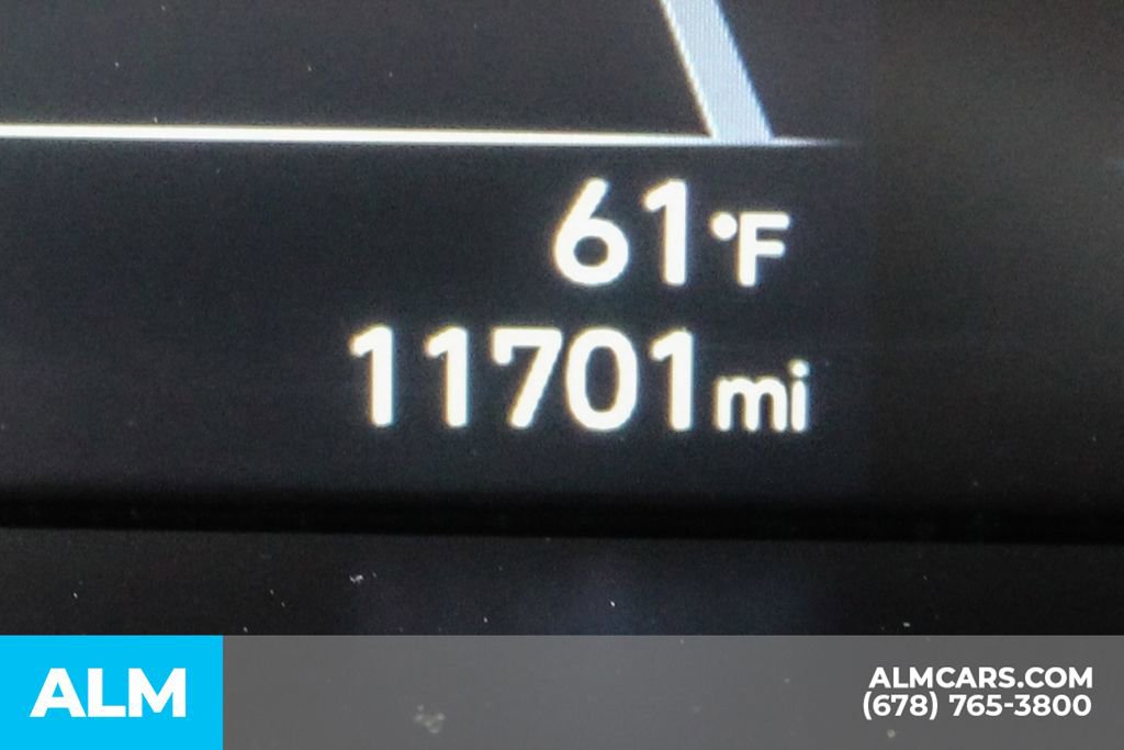 Used 2025 Hyundai Elantra Sport image 40