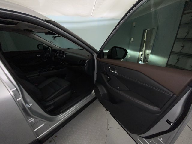 Used 2023 Nissan Rogue SV w/ SV Premium B Package AWD/4WD image 24
