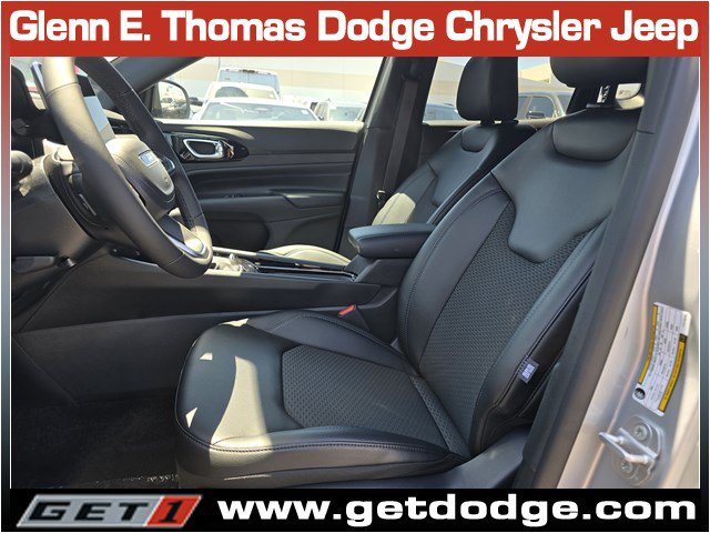 New 2026 Jeep Compass Latitude AWD/4WD image 11