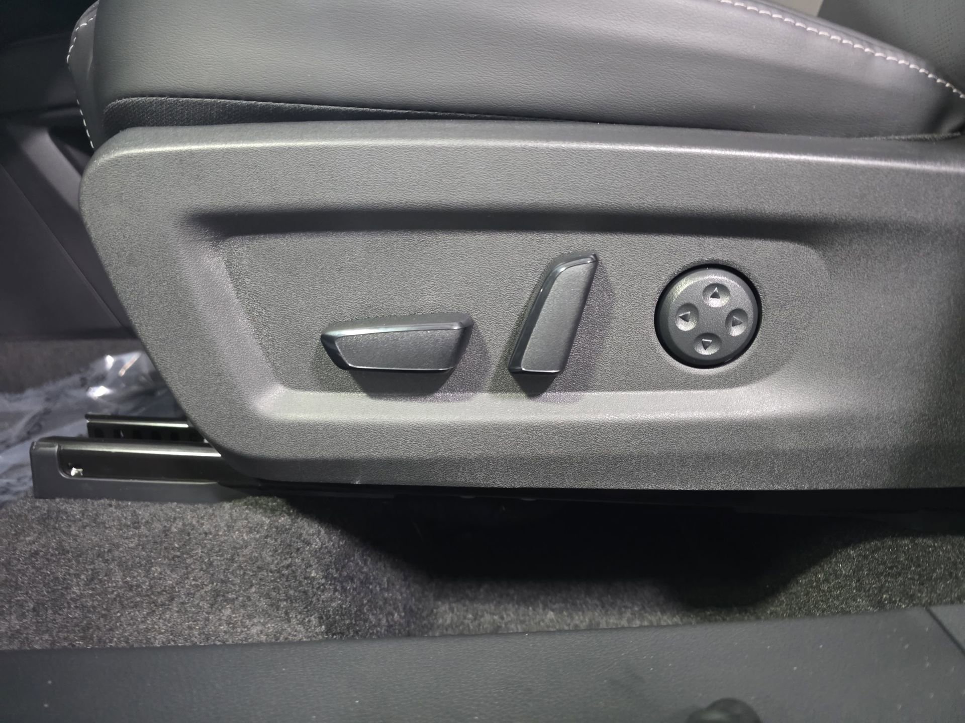 New 2026 Nissan Murano Platinum w/ Cargo Package AWD/4WD image 28