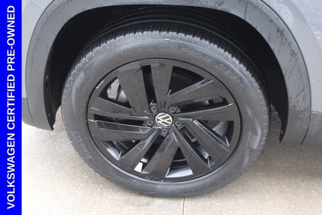 Used 2022 Volkswagen Atlas Cross Sport SE w/ Panoramic Sunroof Package image 13