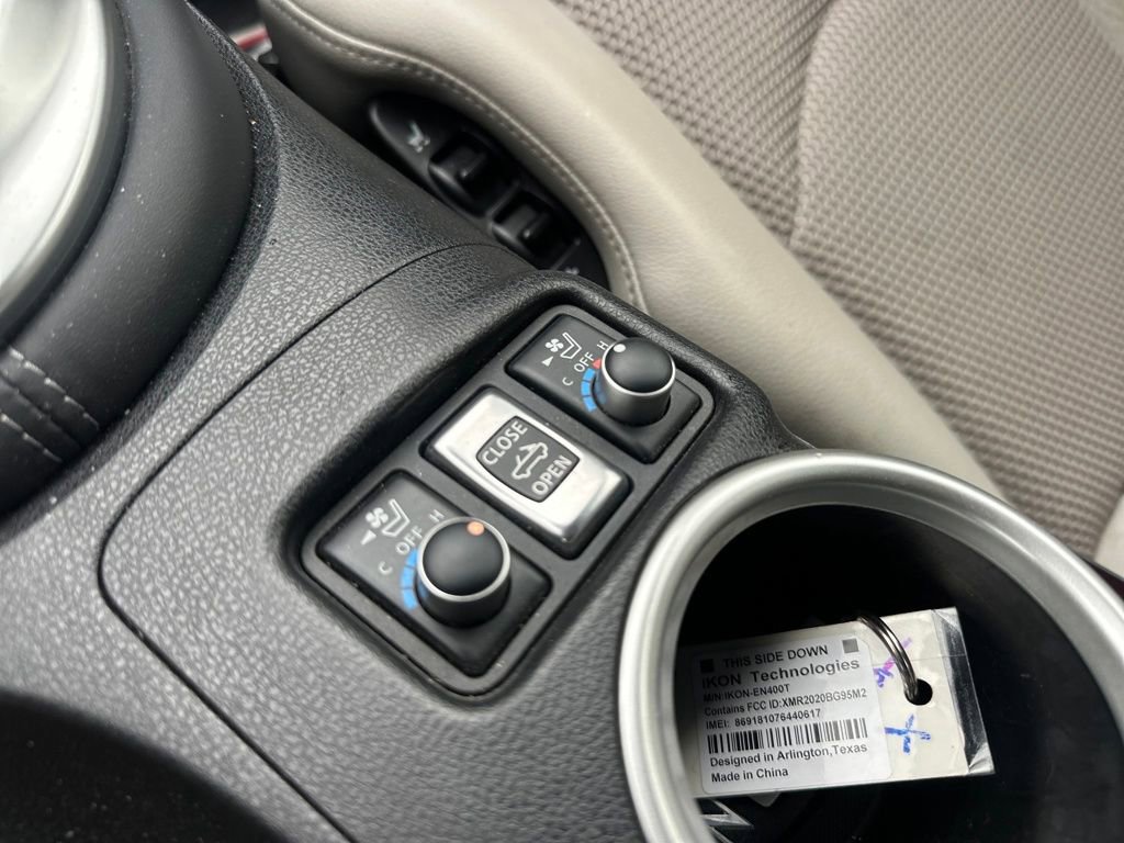 Used 2016 Nissan 370Z Touring Sport image 19