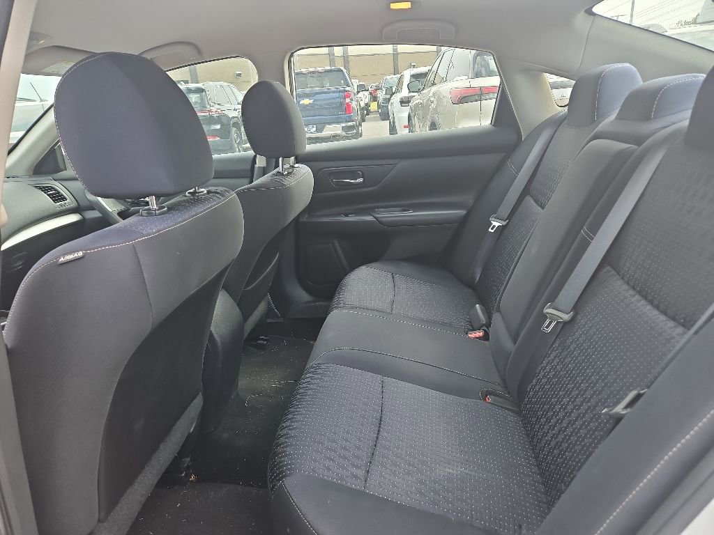 Used 2016 Nissan Altima 2.5 S FWD image 14