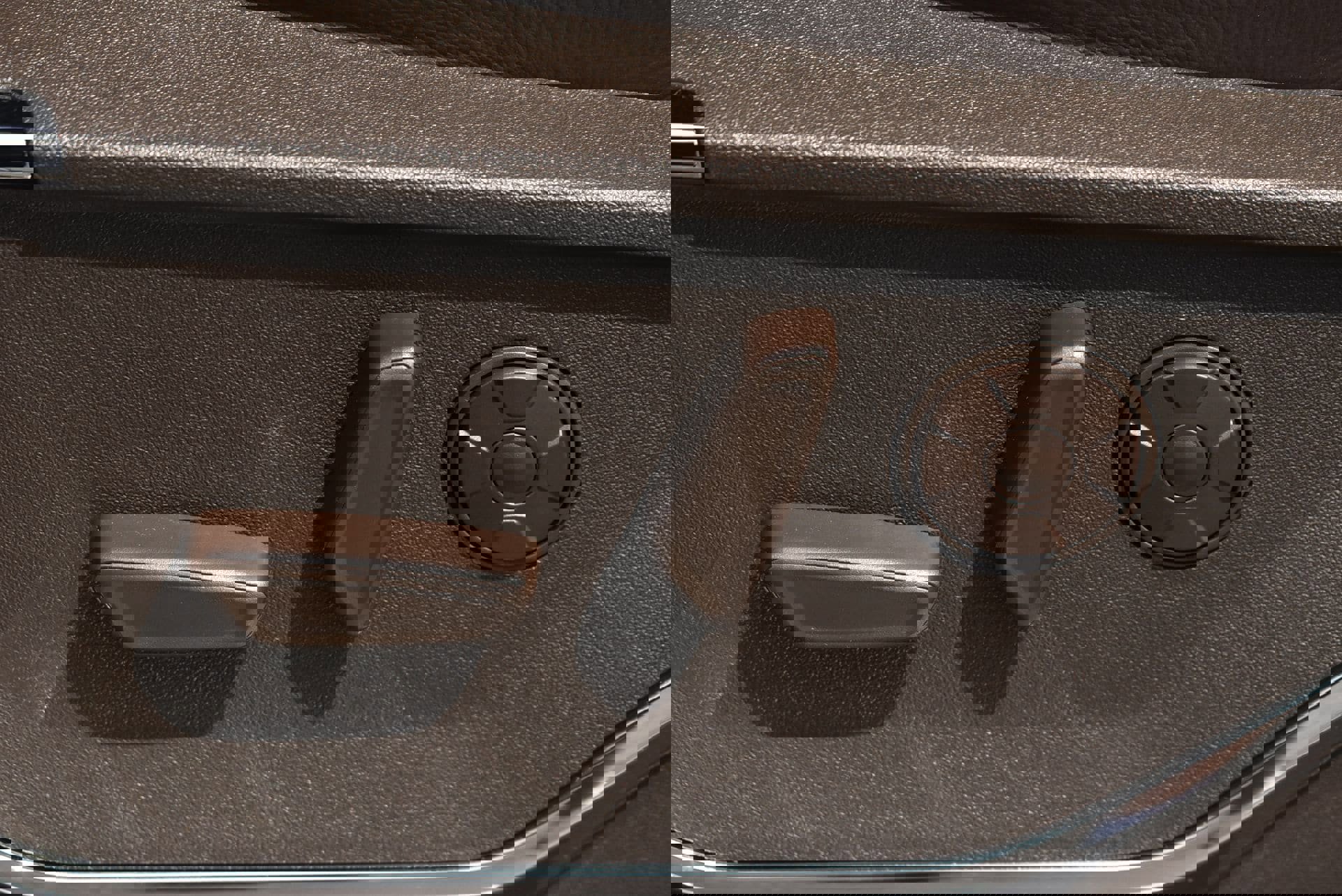 New 2025 Ford F350 King Ranch w/ Chrome Package image 13