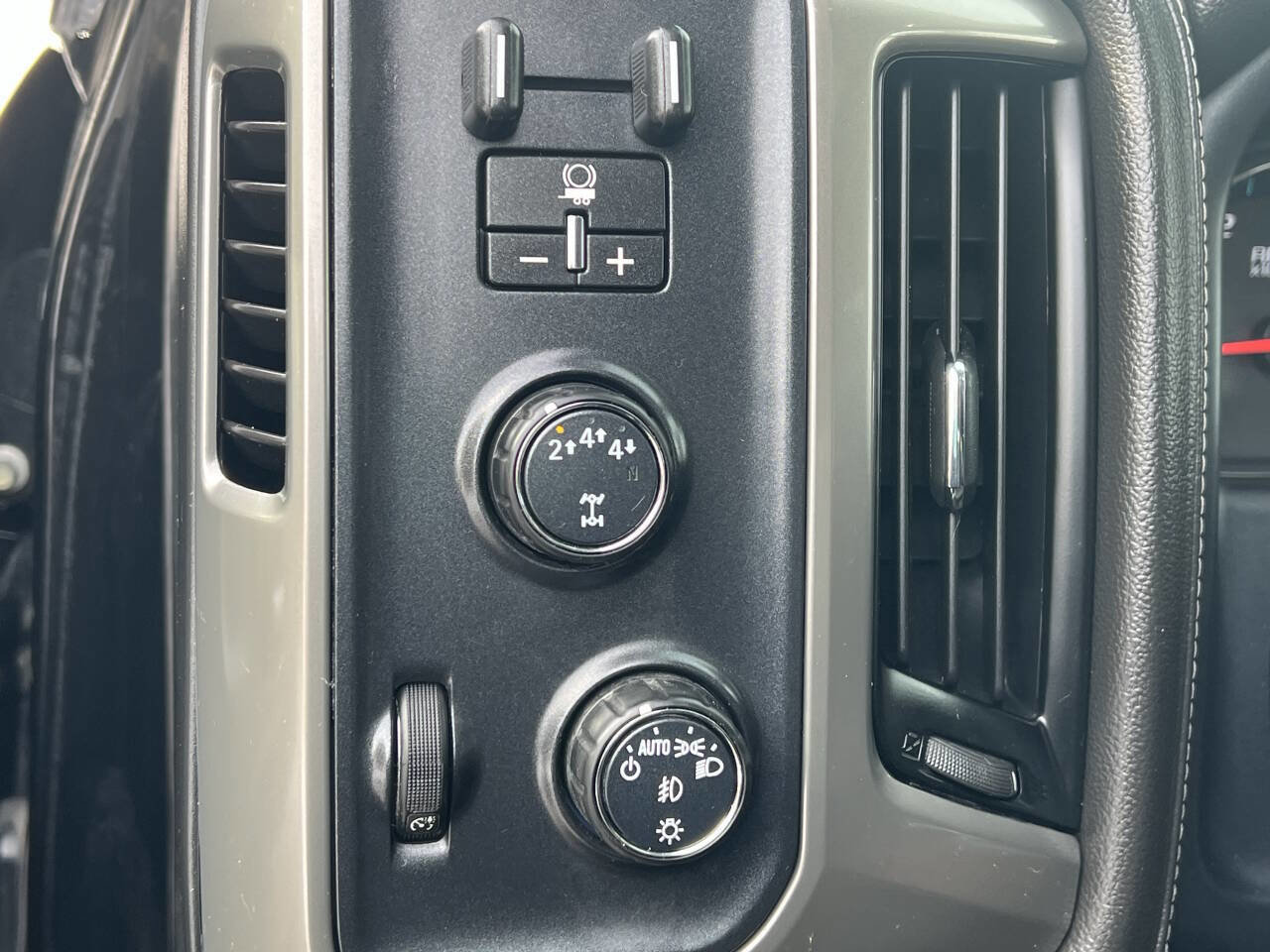 Used 2018 Chevrolet Silverado 3500 High Country AWD/4WD image 20