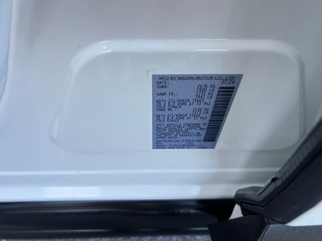 Used 2024 Nissan Pathfinder SV image 29