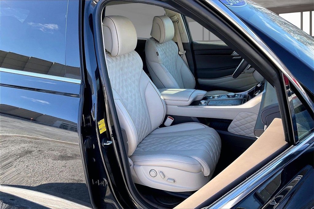 Used 2024 Genesis GV80 3.5T w/ Prestige Package image 29