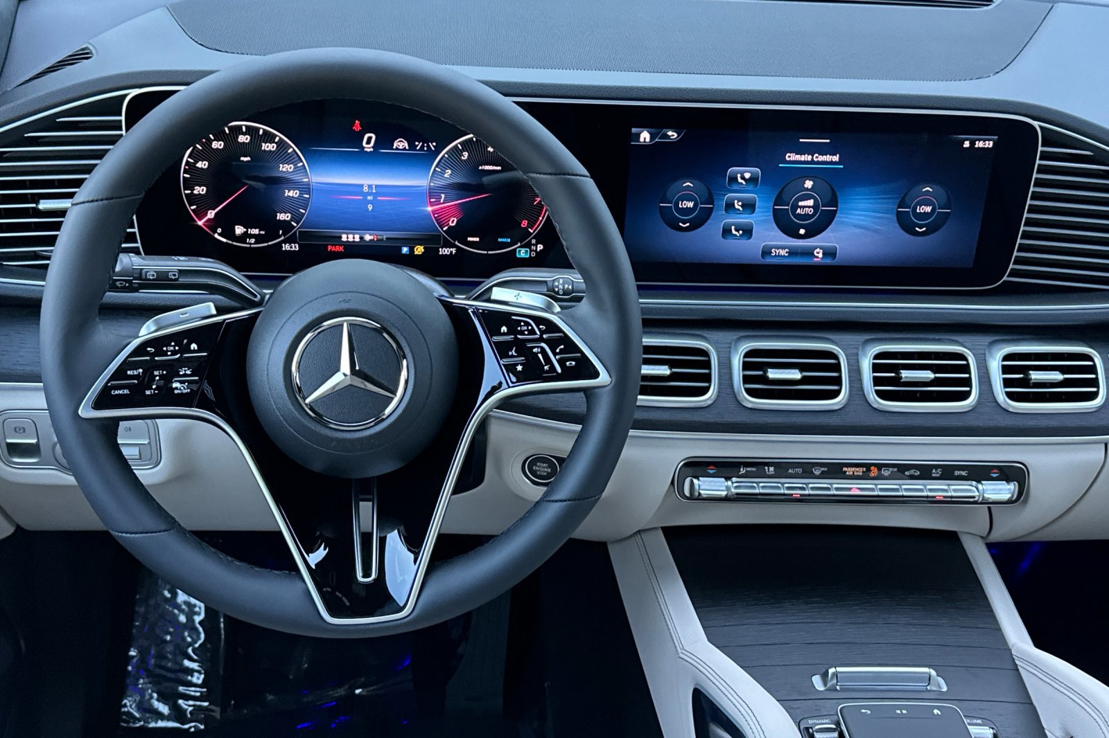 New 2026 Mercedes-Benz GLE 580 4MATIC image 14