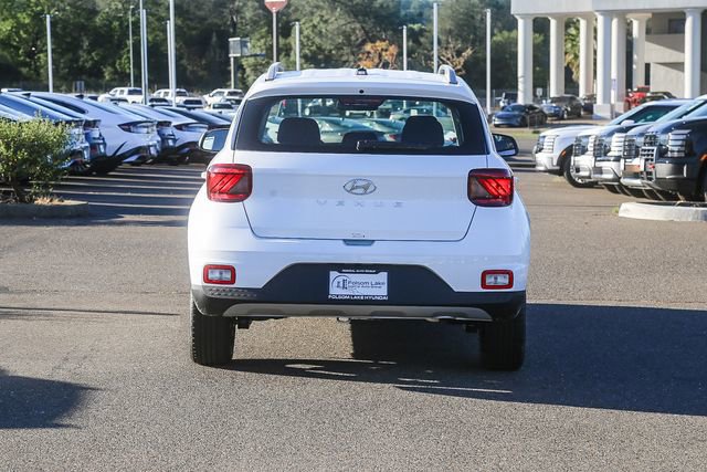 New 2026 Hyundai Venue SEL FWD image 4