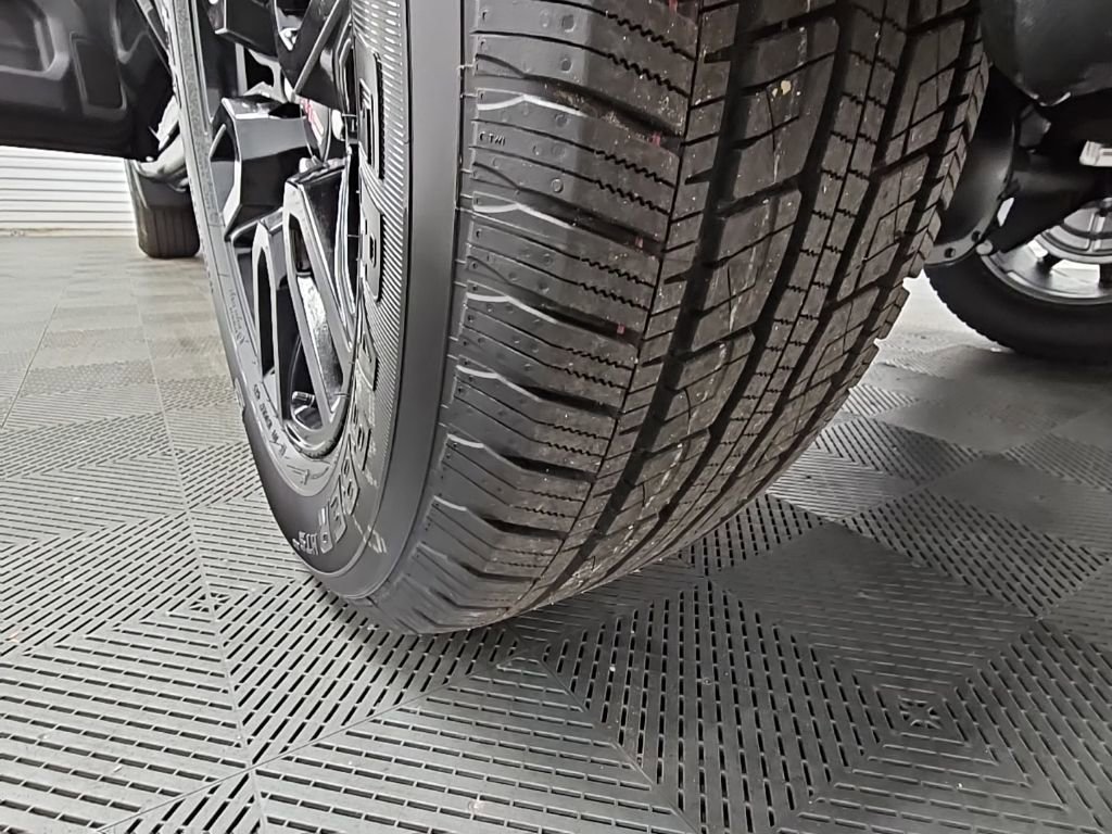 New 2026 GMC Sierra 1500 Pro w/ Graphite Edition image 38