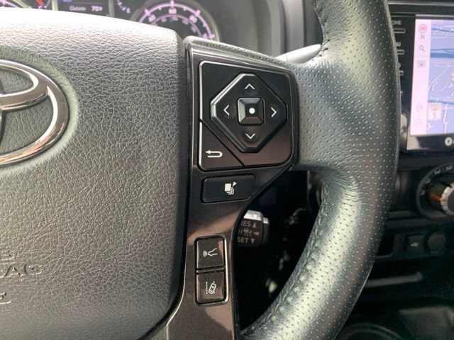 Used 2020 Toyota 4Runner TRD Off-Road Premium w/ Moonroof Package AWD/4WD image 22