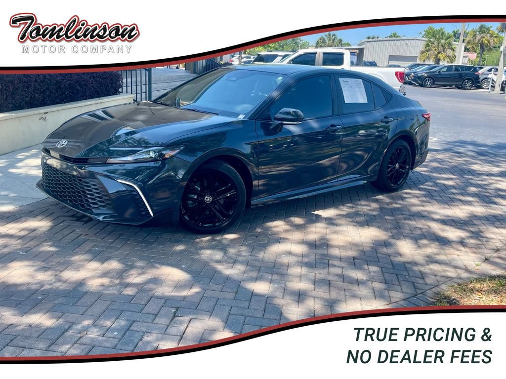 Used 2025 Toyota Camry SE w/ Convenience Package