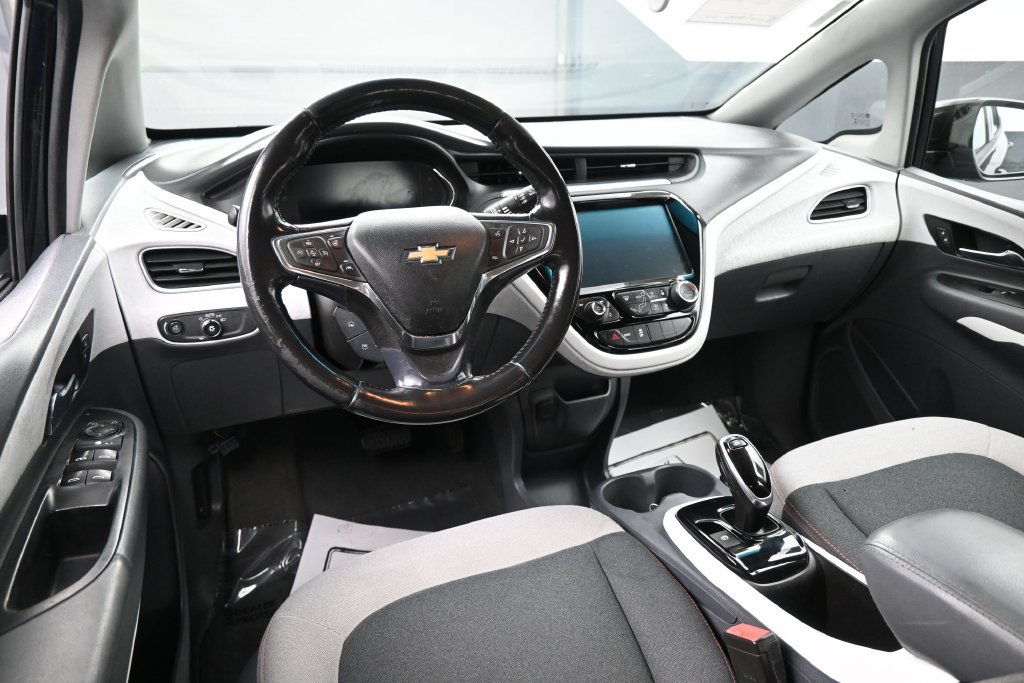 Used 2020 Chevrolet Bolt LT FWD image 18
