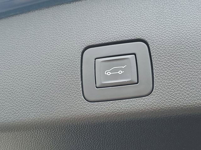 Used 2022 Buick Encore GX Select AWD/4WD image 34