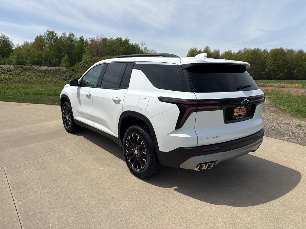 New 2026 Chevrolet Traverse LT w/ Sun and Wheel Package FWD image 7