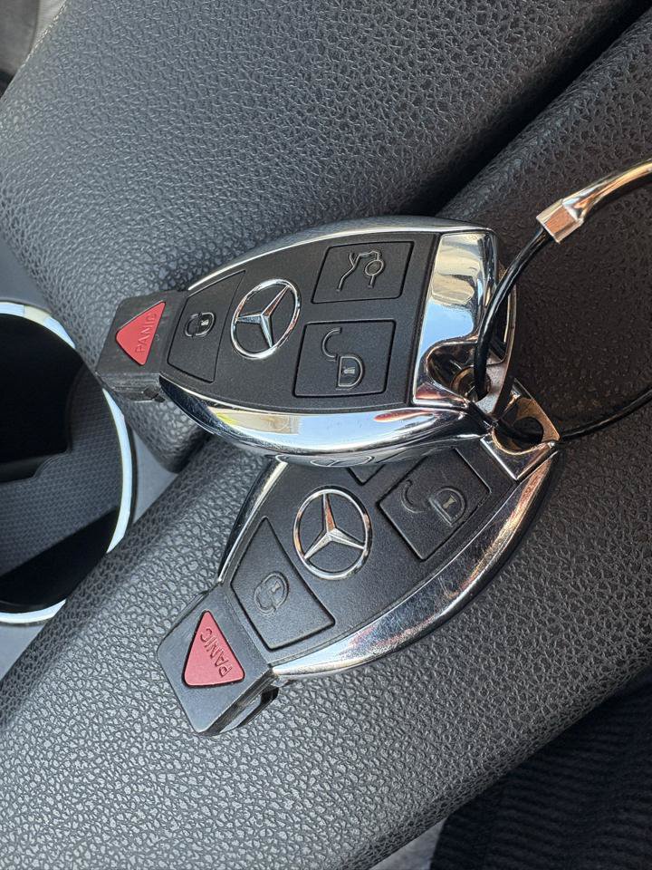 Used 2010 Mercedes-Benz C 300 Sedan image 55