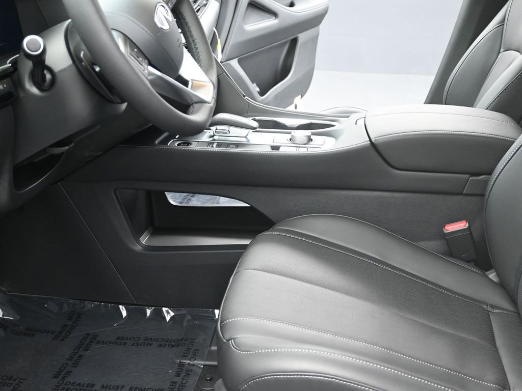 New 2026 INFINITI QX60 Pure w/ Cargo Package image 9