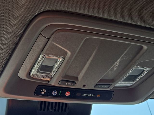 Used 2025 GMC Sierra 1500 SLT AWD/4WD image 26