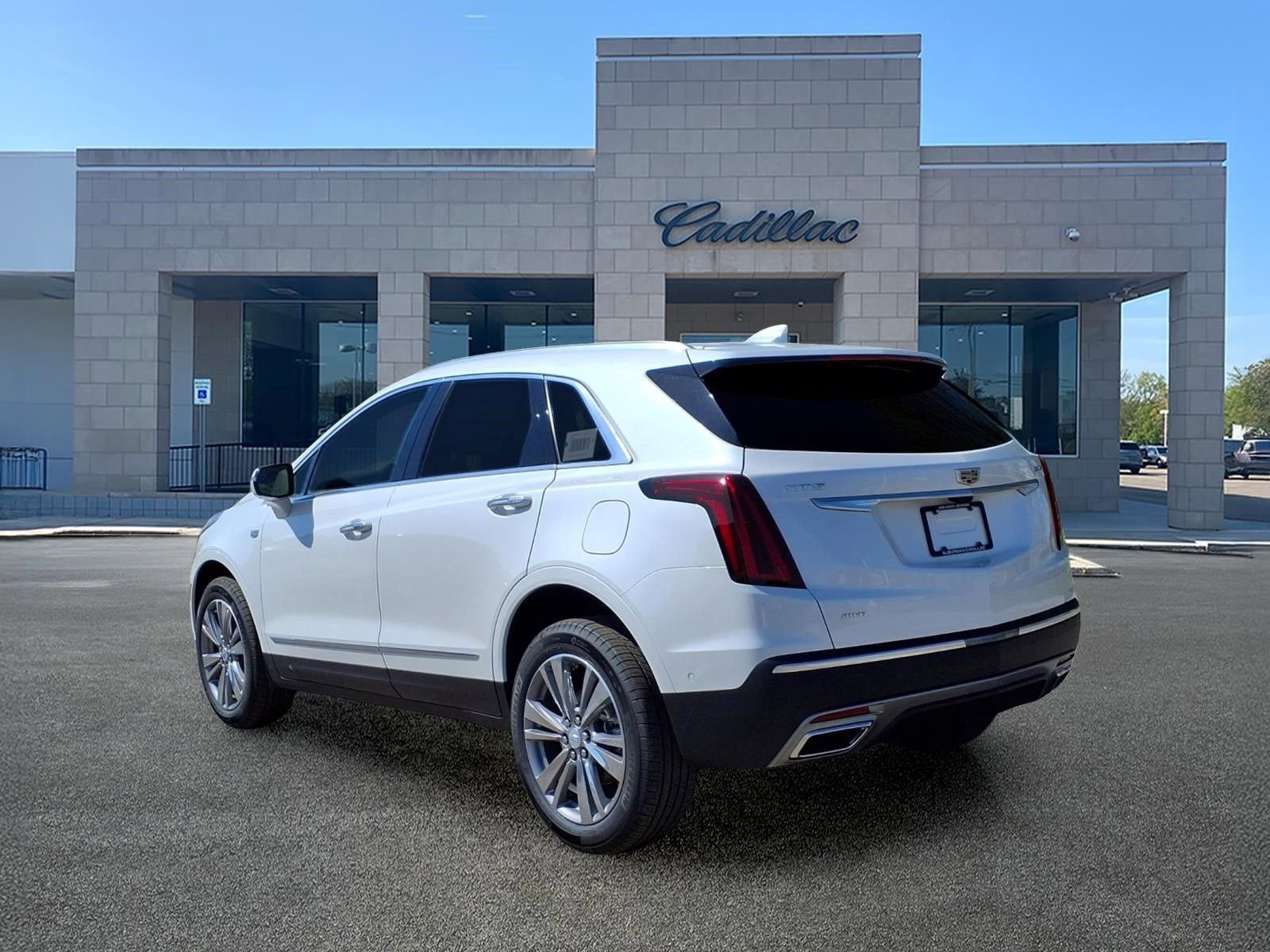 New 2026 Cadillac XT5 Premium Luxury image 6