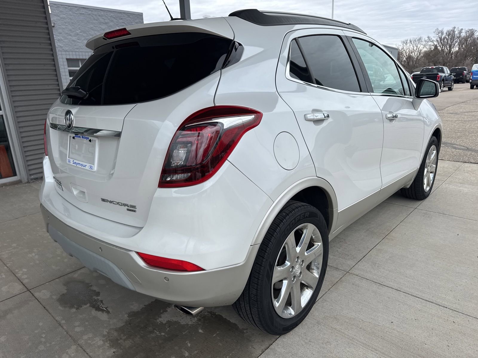 Used 2017 Buick Encore Premium w/ Experience Buick Package image 7