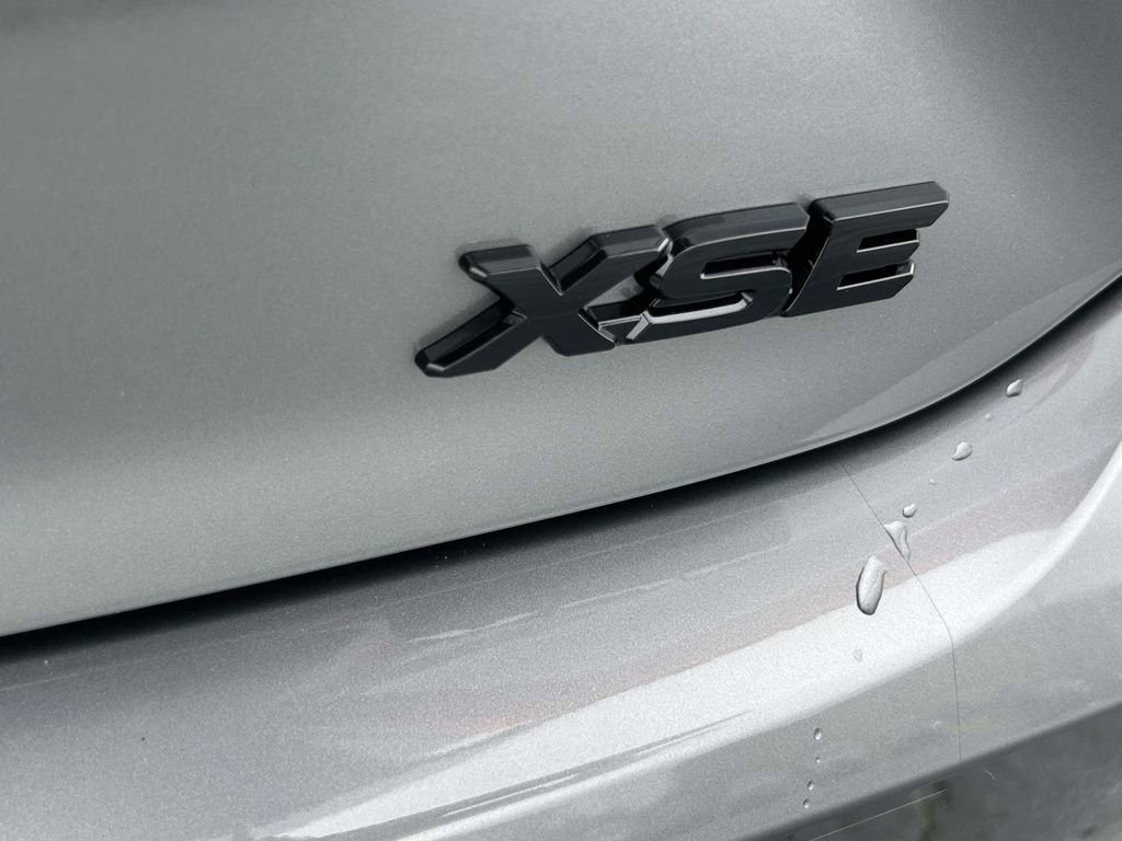 New 2026 Toyota Camry XSE FWD image 11