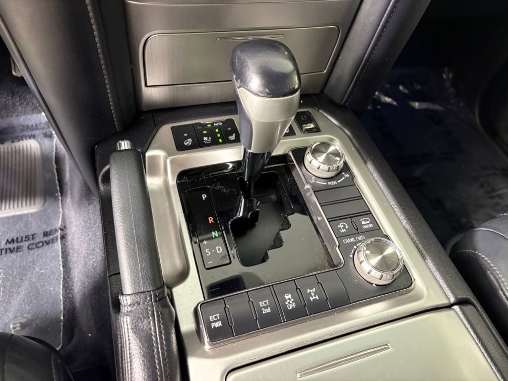 Used 2016 Toyota Land Cruiser AWD/4WD image 20