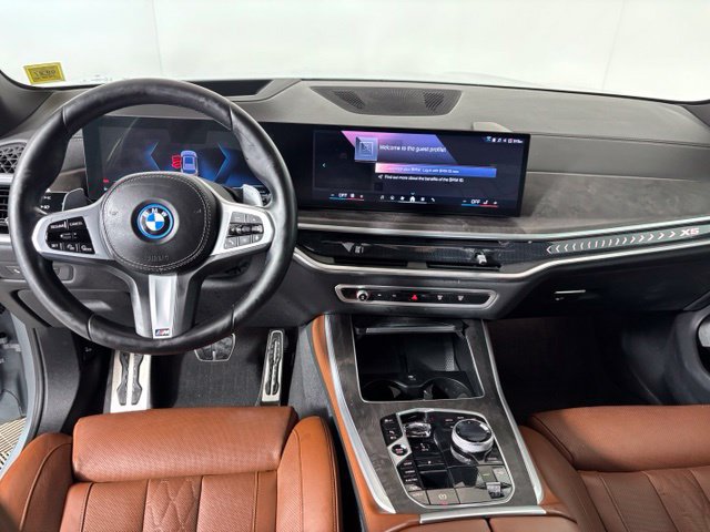 Used 2024 BMW X5 xDrive50e w/ Executive Package AWD/4WD image 13