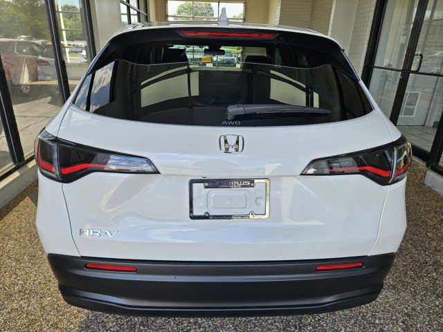New 2027 Honda HR-V LX image 3