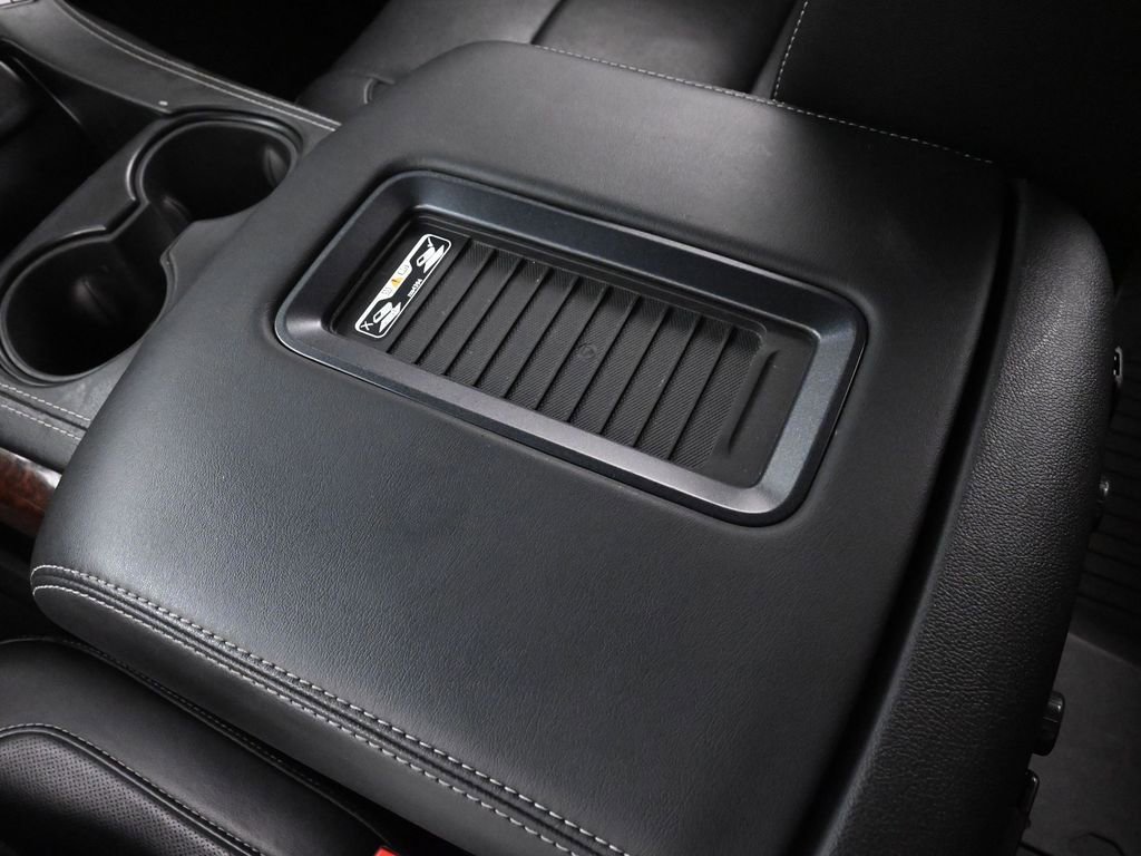 Used 2017 GMC Yukon SLT w/ Premium Edition image 40