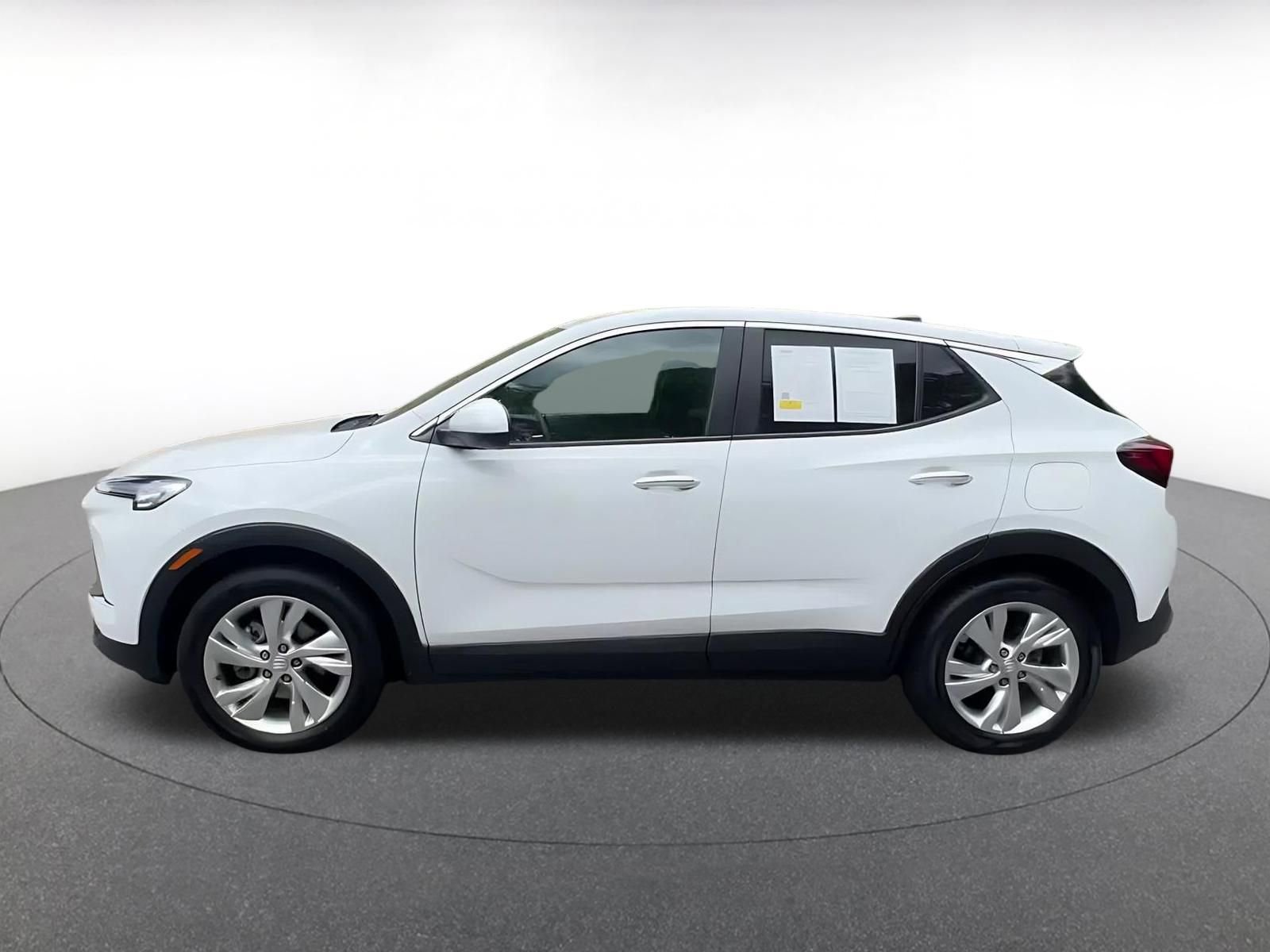 Used 2025 Buick Encore GX Preferred image 9