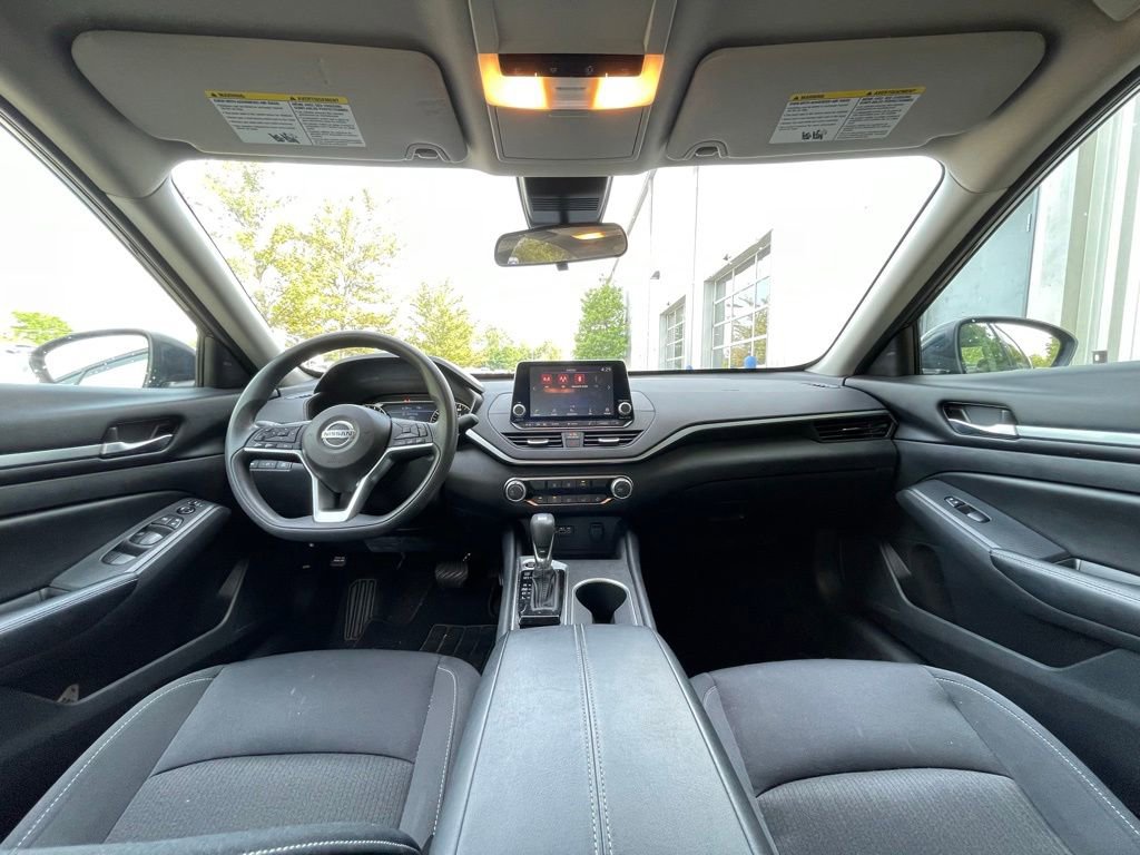 Used 2022 Nissan Altima 2.5 SV FWD image 28