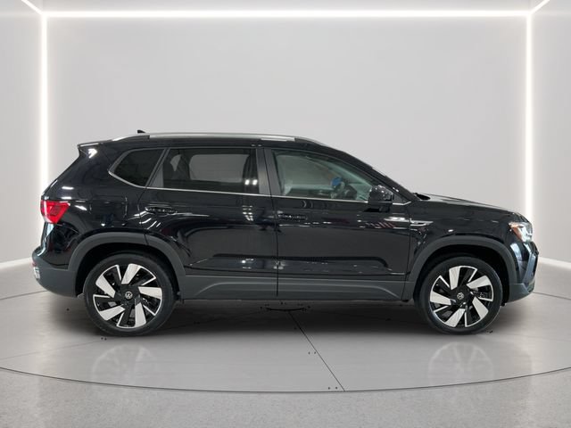 Used 2024 Volkswagen Taos SEL AWD/4WD image 7