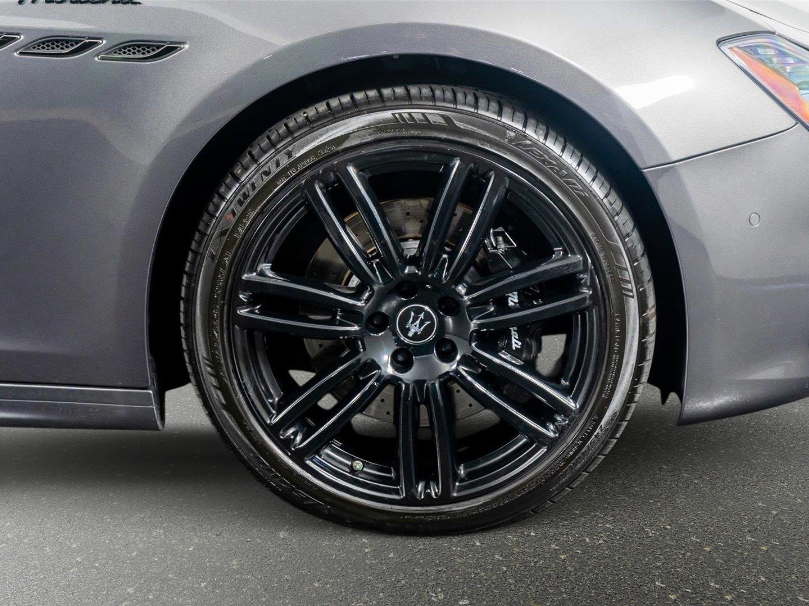 Used 2023 Maserati Ghibli Modena Q4 AWD/4WD image 5