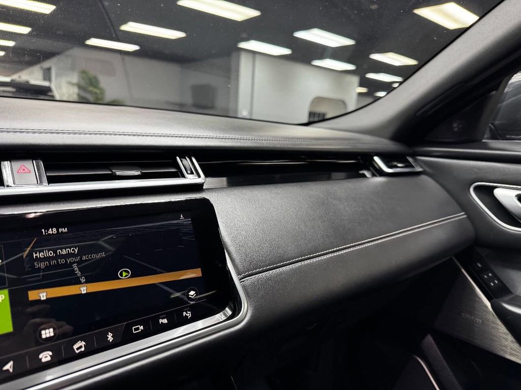 Used 2018 Land Rover Range Rover Velar R-Dynamic HSE image 27