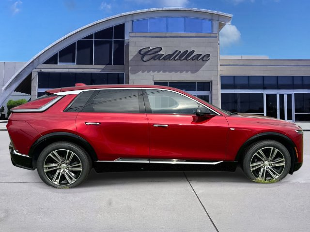 Used 2024 Cadillac Lyriq Luxury AWD/4WD image 4