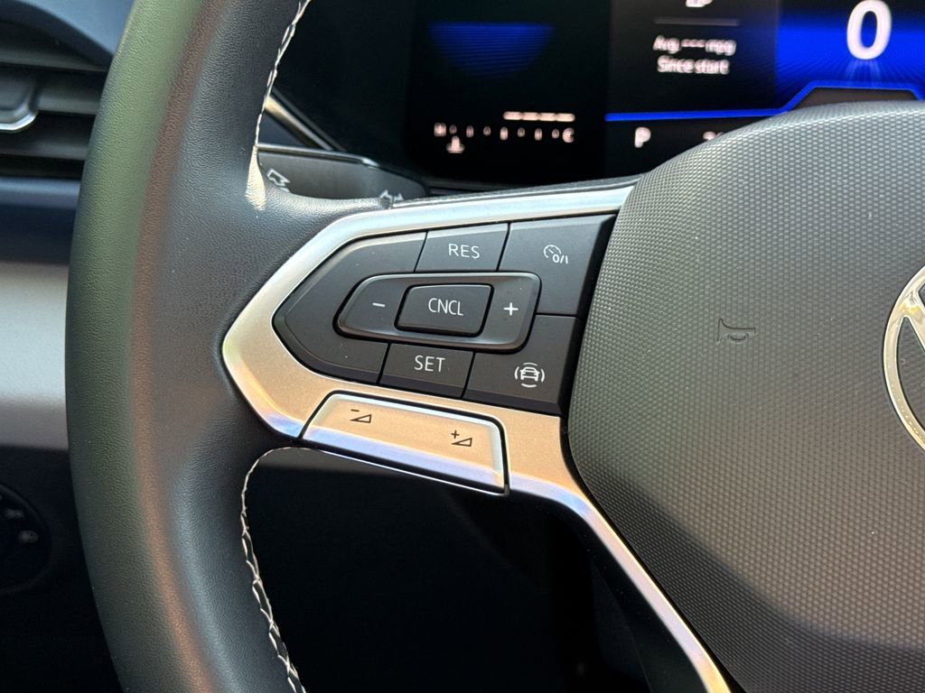 Used 2022 Volkswagen Taos SE image 28