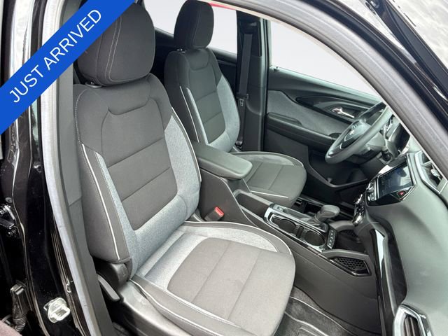 Used 2023 Chevrolet TrailBlazer LT w/ Convenience Package FWD image 25