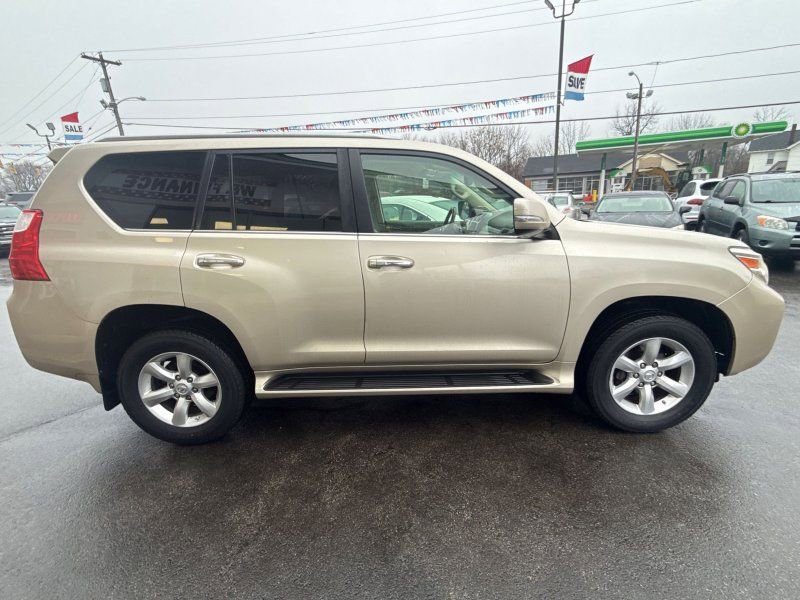 Used 2010 Lexus GX 460 image 4