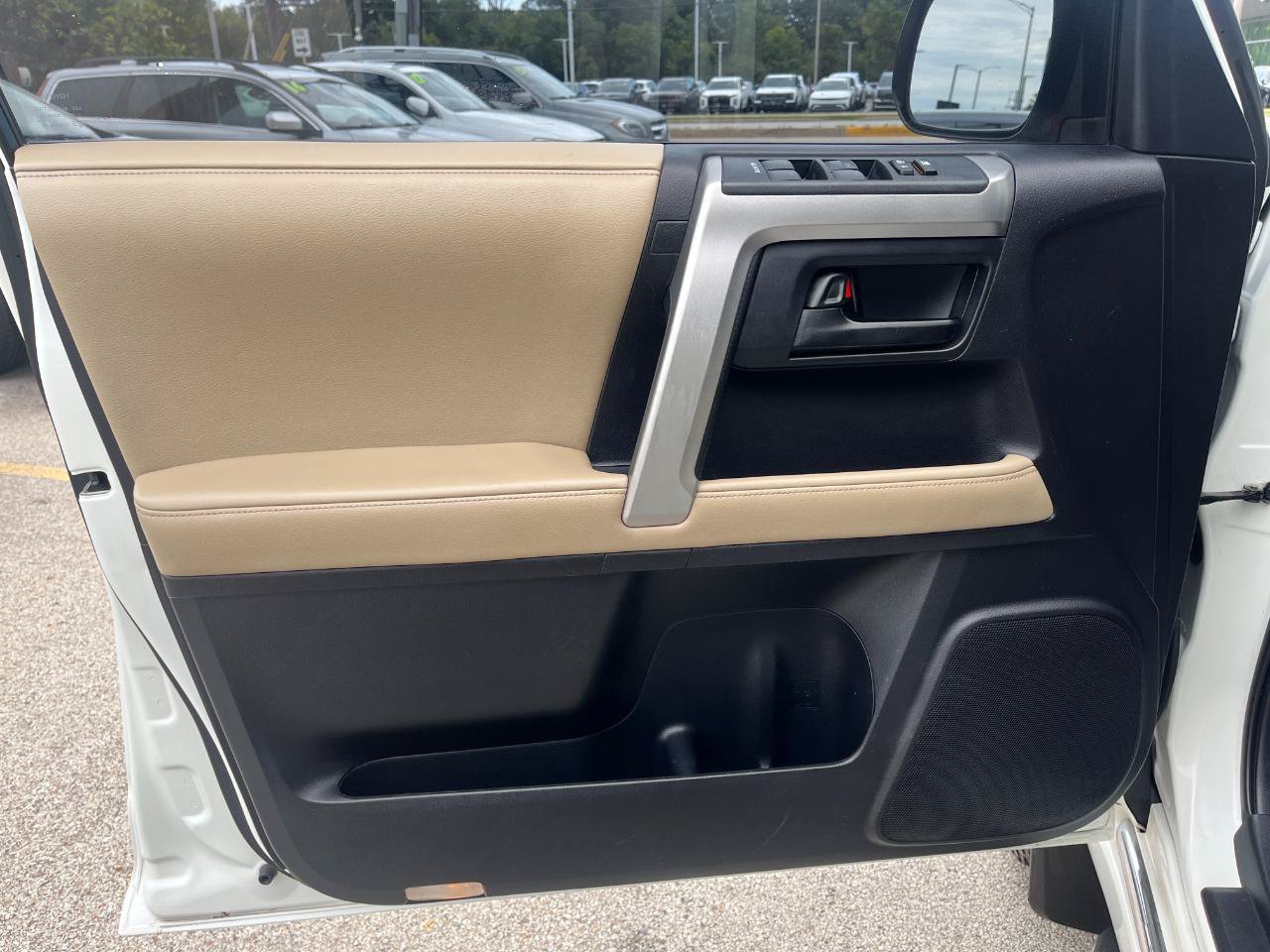 Used 2013 Toyota 4Runner Limited AWD/4WD image 30