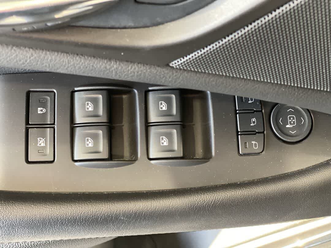 Used 2016 Cadillac Escalade Luxury AWD/4WD image 15