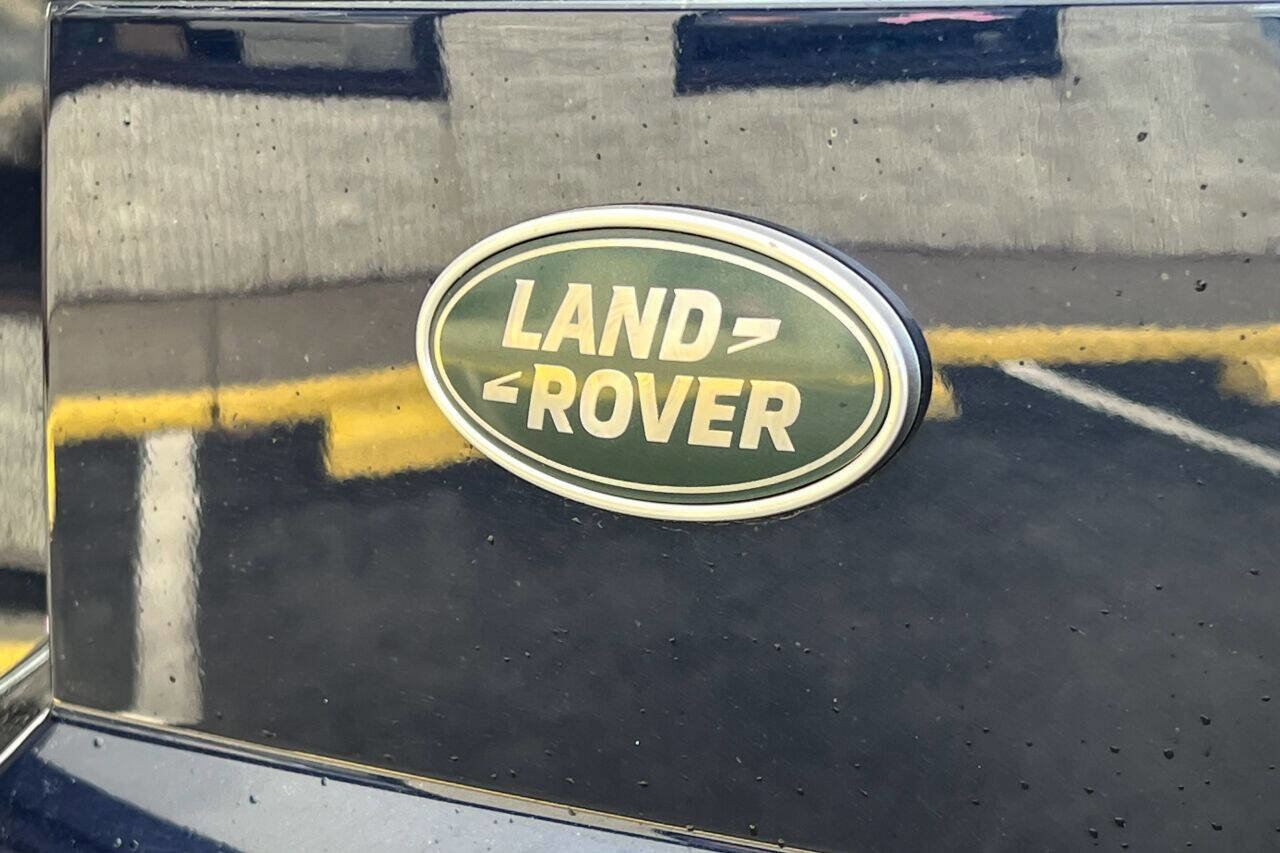 Used 2016 Land Rover Range Rover Sport Autobiography image 45