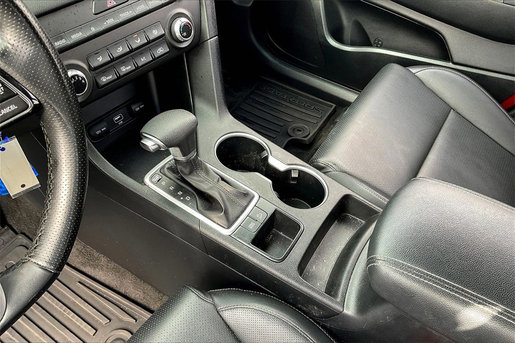 Used 2021 Kia Sportage S image 14