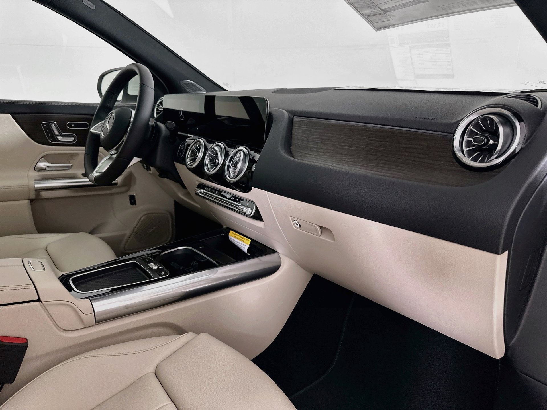 New 2026 Mercedes-Benz GLA 250 image 32