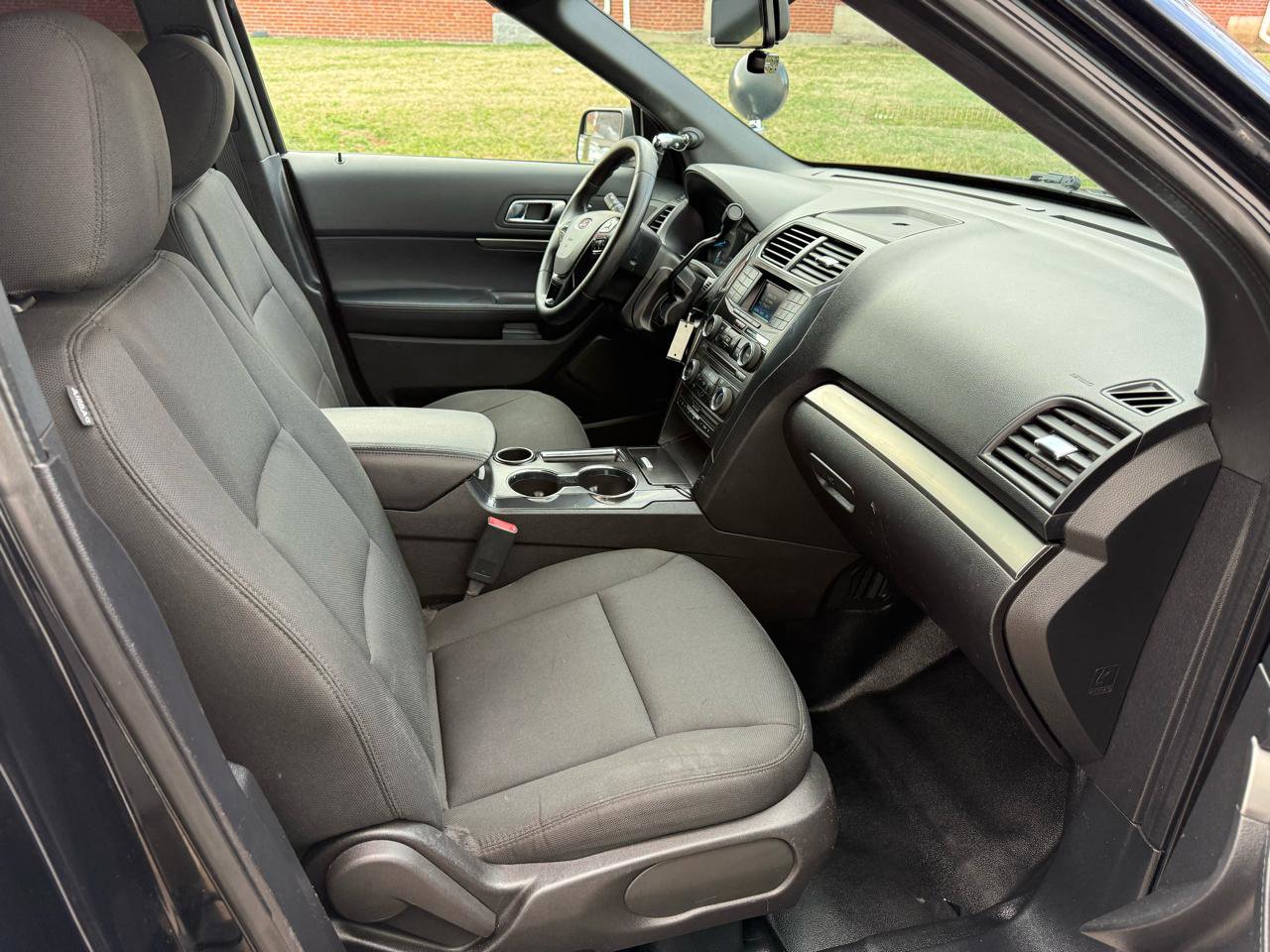 Used 2017 Ford Explorer 4WD Police Interceptor image 27