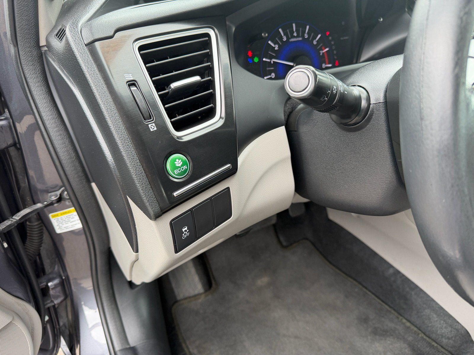 Used 2014 Honda Civic EX-L image 18