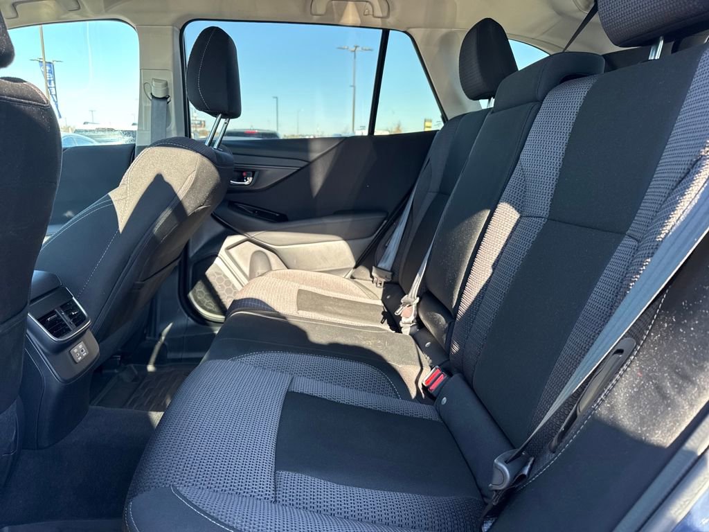 Used 2025 Subaru Outback Premium w/ Popular Package #1A image 11